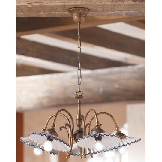 rustikalny medena luster keramika malovana klasicka tram jedalen obyvacka modra vzorovana obyvacka velkorozmerna vintage domcek balaton renovacia lampy balatonska vysocina patinovana.jpg